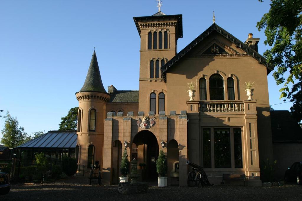 The Retreat Castle Bed and Breakfast Bonnyrigg Buitenkant foto