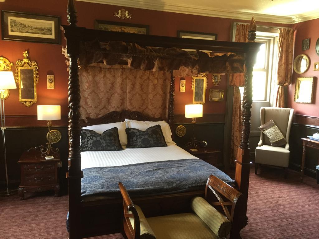 The Retreat Castle Bed and Breakfast Bonnyrigg Buitenkant foto