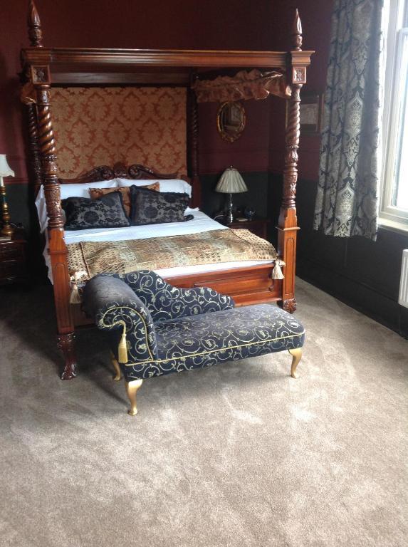 The Retreat Castle Bed and Breakfast Bonnyrigg Buitenkant foto